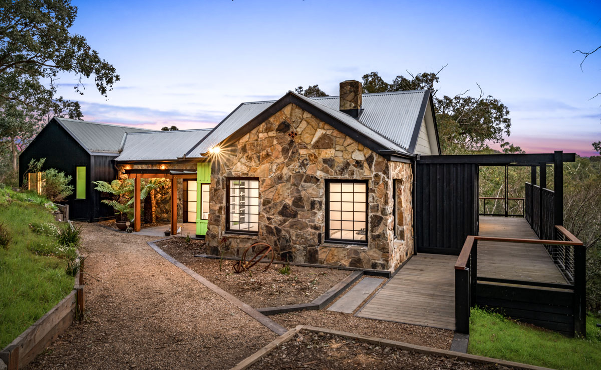 Natural stone used on warrandyte north renovation
