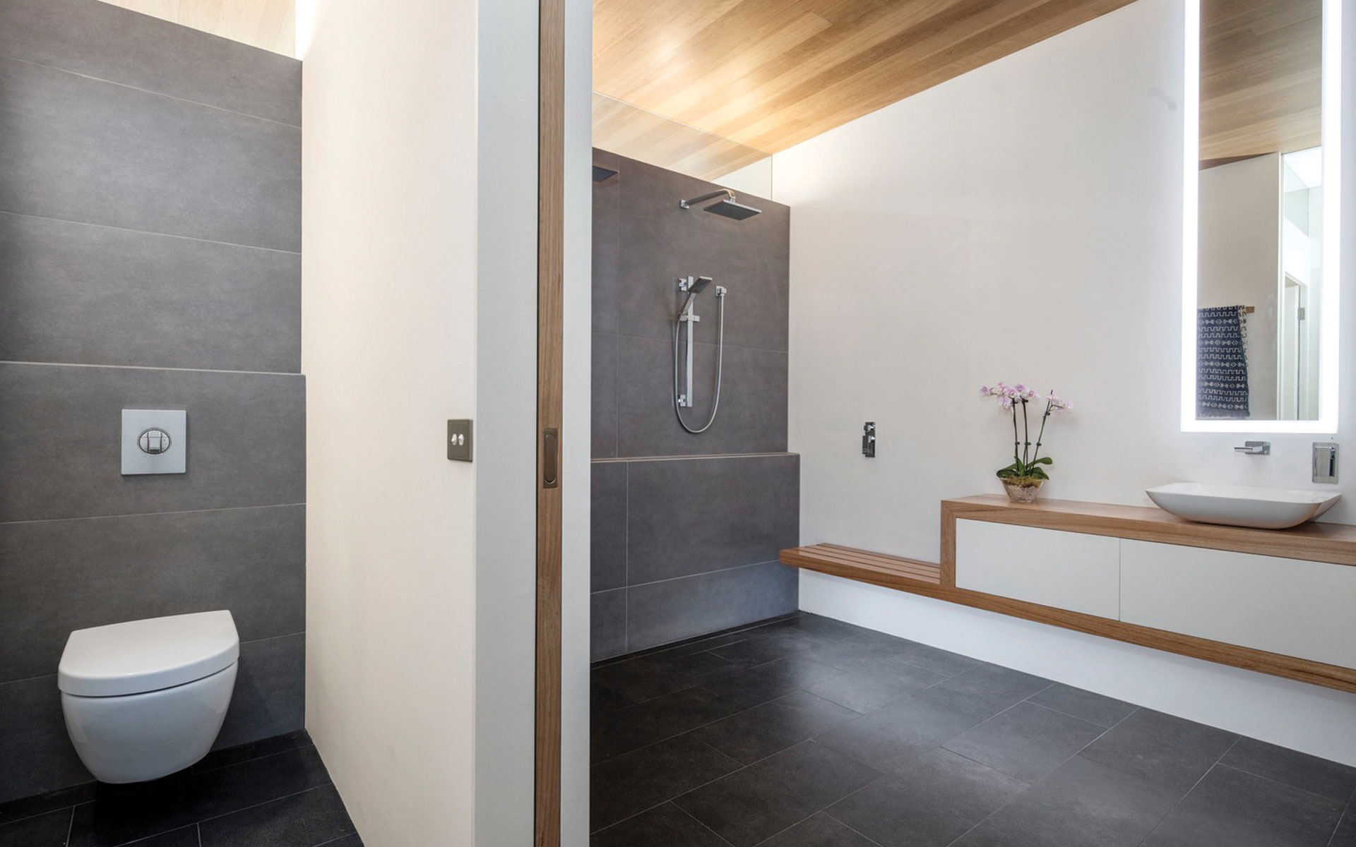 design and build bathrooms in Ivanhoe